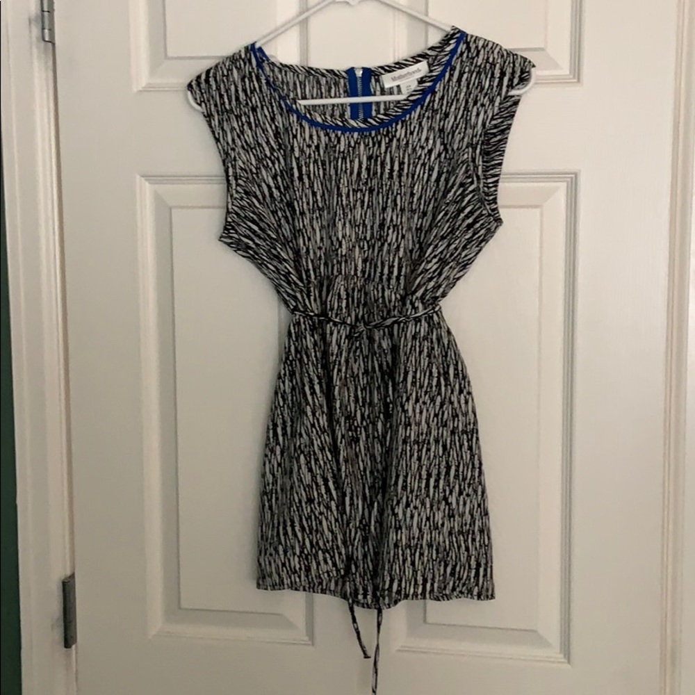 (🤰🏻 3/$15) Motherhood Maternity S sleeveless blouse